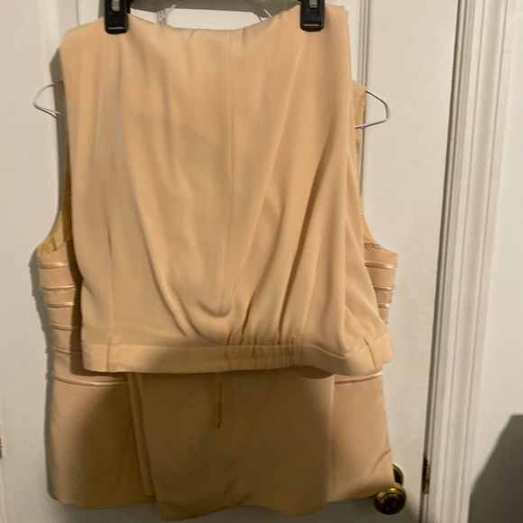 Beige sparkle blazer set - Picture 6 of 9